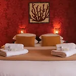 Hotel Des Tuileries Nimes