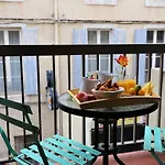 Des Tuileries Hotel