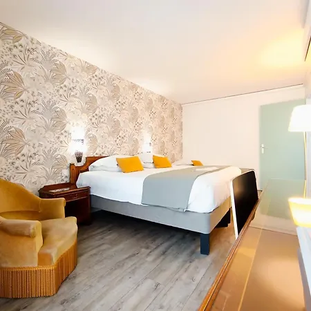 Hotel Des Tuileries Nimes