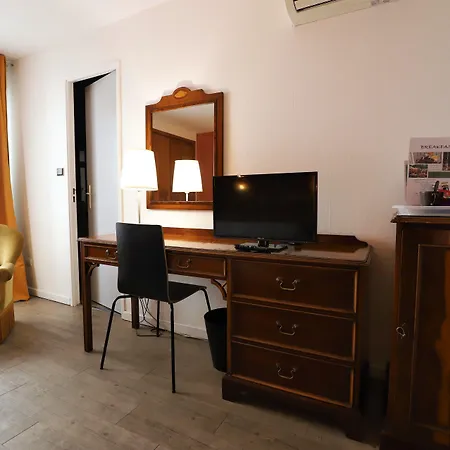 Des Tuileries Nîmes