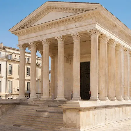 Des Tuileries 3* Nîmes