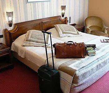 Des Tuileries 3* Nîmes