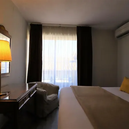 Hotel Des Tuileries 3*