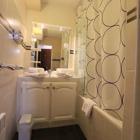 Des Tuileries Hotel 3*